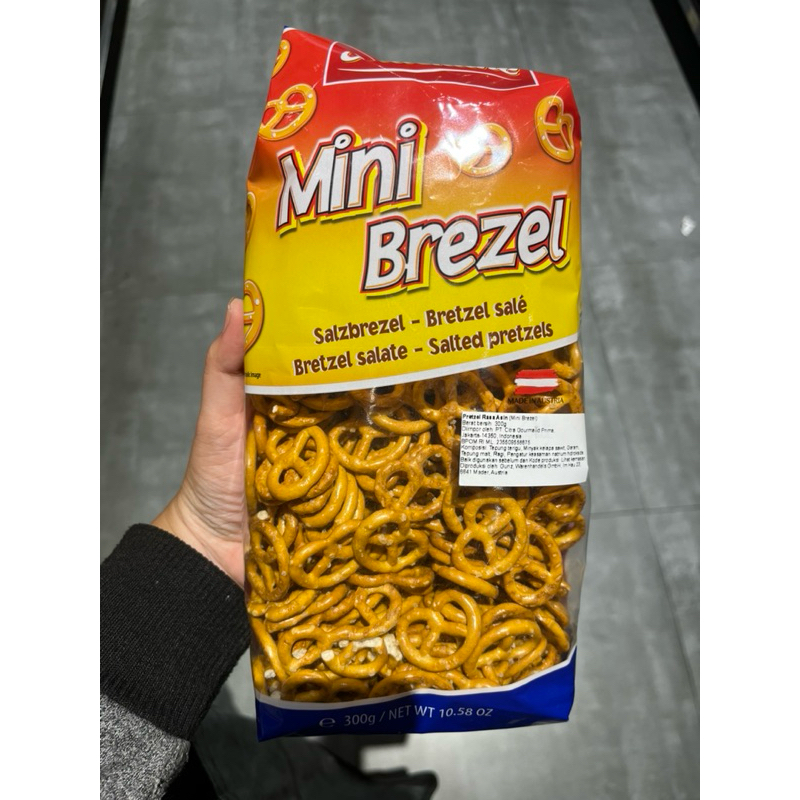 Snackline SALTED PRETZEL MINI BREZEL Biscuit - 300gr | Shopee Malaysia