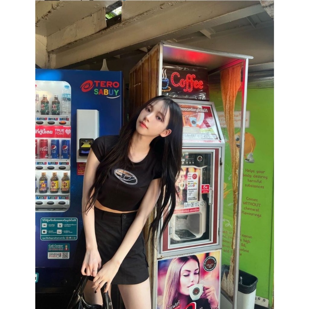 Diesei short shirts jisoo BP karina aespa | Shopee Malaysia