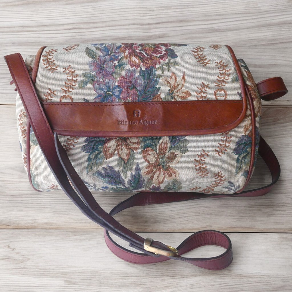 Etienne aigner tas hotsell
