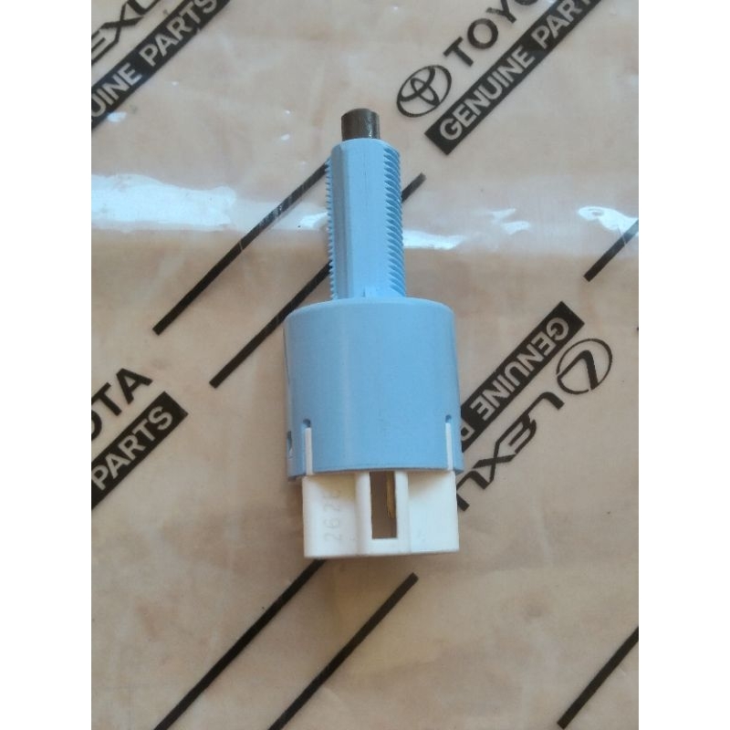 TOYOTA INNOVA STOP BRAKE SWITCH - FORTUNER - HILUX ORI | Shopee Malaysia