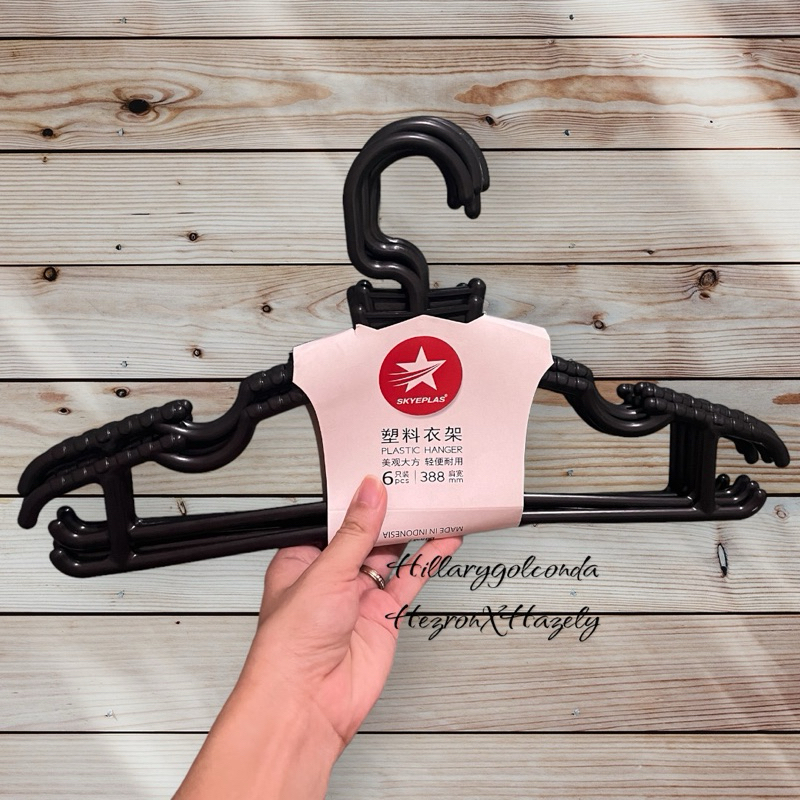 Adult Hanger Jumbo Plastic Hanger/Jumbo Star Ribbon Hanger (1 pack ...