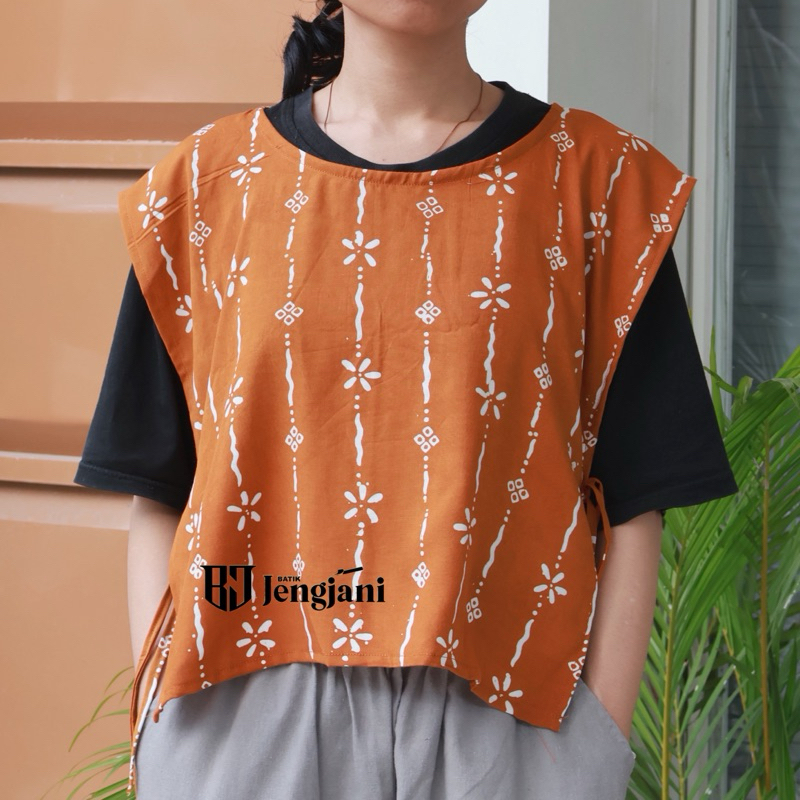 Naila Vest