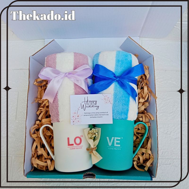 Hampers Wedding Towel motif And couple Cup | Couple Wedding Hampers ...