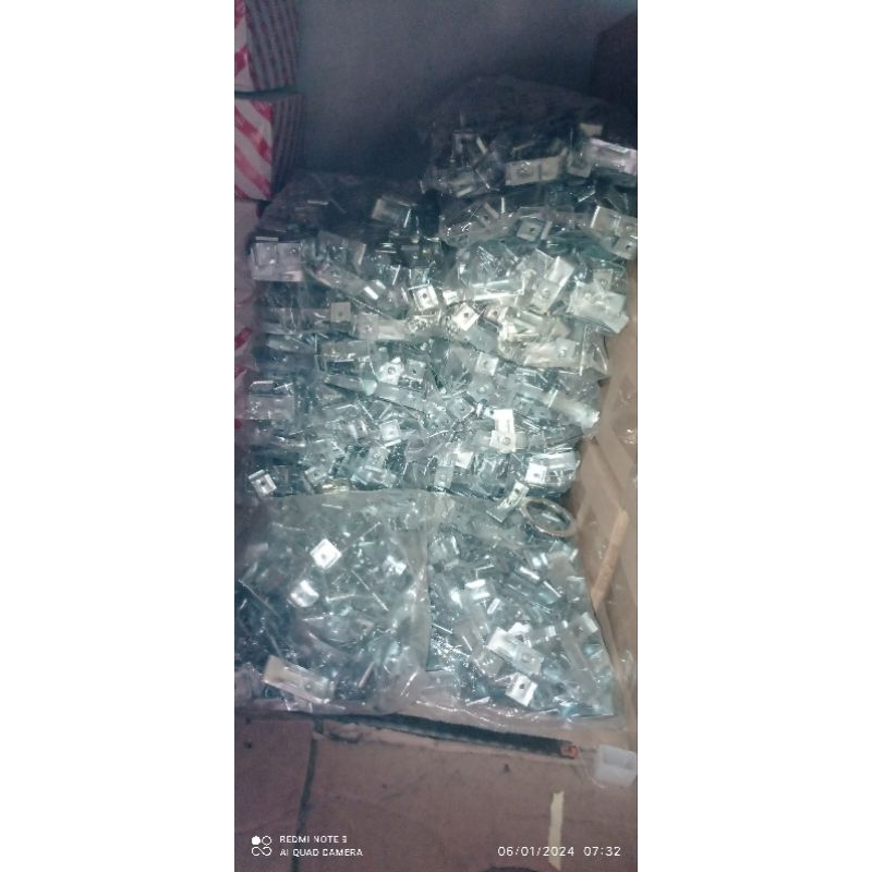 Aluminum Rail Legs 1 pack contains 150 pcs | Shopee Malaysia