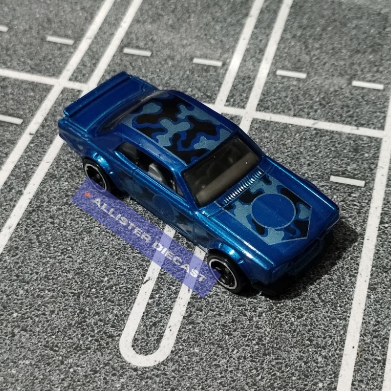 Hot Wheels 2020 Camouflage Series – Blue Nissan Skyline H/T 2000GT-X Diecast Car (1/5 Scale) – Detroit Muscle Collection - View #9