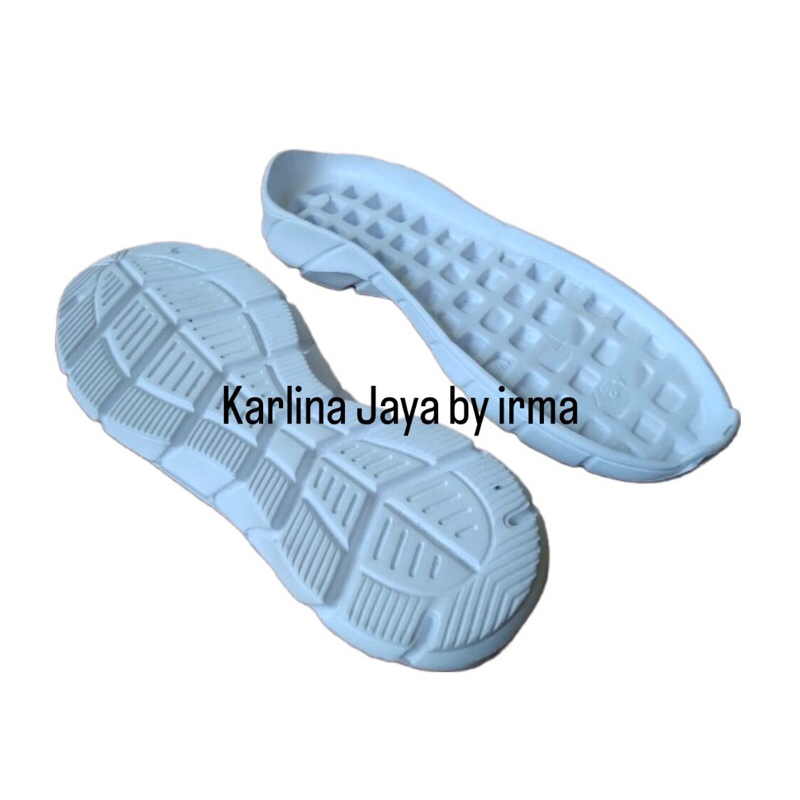 Outsole Sporty Running Jogging Sports Shoes Phylon Material