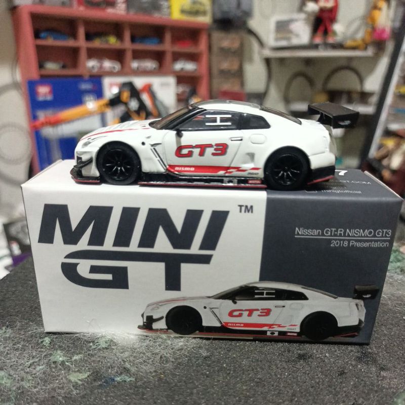 Mini GT Nissan GT-R Nismo GT3(LHD)-2018 Presentation (Free Protector ...