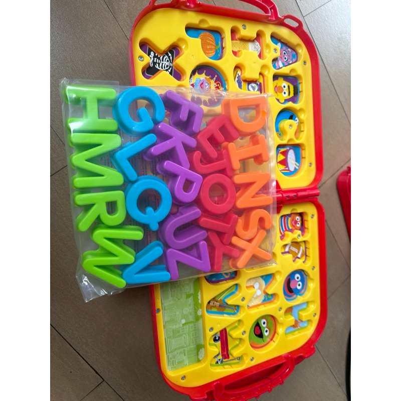 Playskool Sesame street Elmo on the Go Letter Suitcase Alphabet puzzle Letters Shopee Malaysia