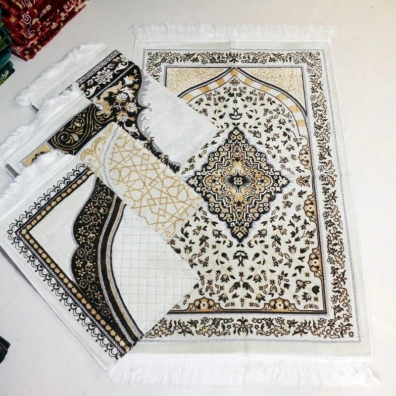 Turkey Prayer Rug/ Thick Prayer Rug/ Thick Velvet Prayer Rug/ Velvet Velvet/PREMIUM Prayer Rug