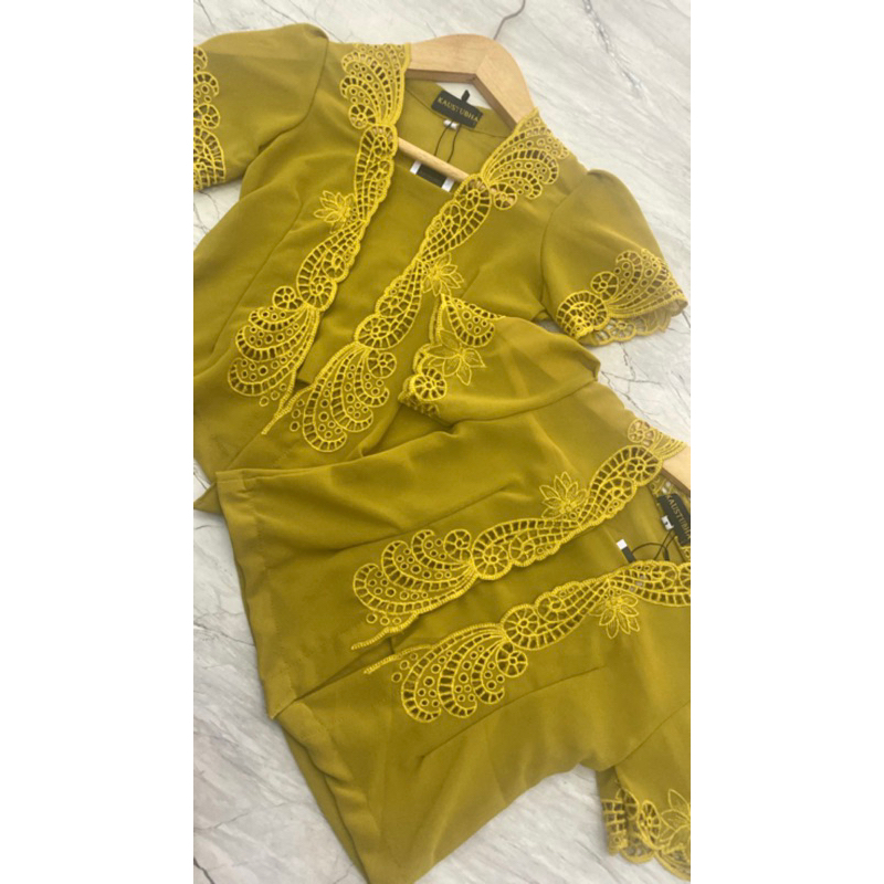 HIJAU Kebaya For Girls Green Color New Short Sleeve Flea Model | Shopee ...