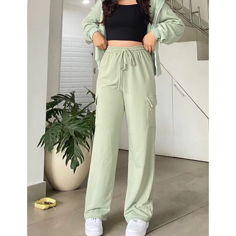 Cargo Crinkle Hybrid Pant