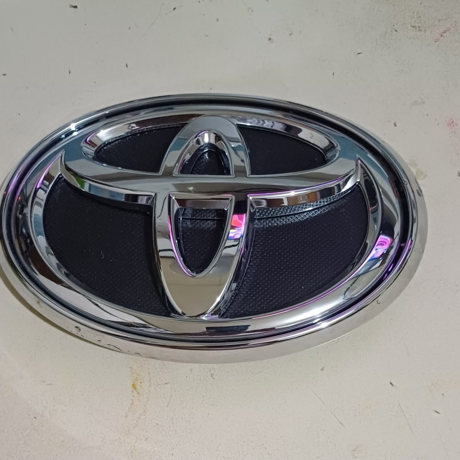 Toyota original fortuner vrz grill emblem logo | Shopee Malaysia