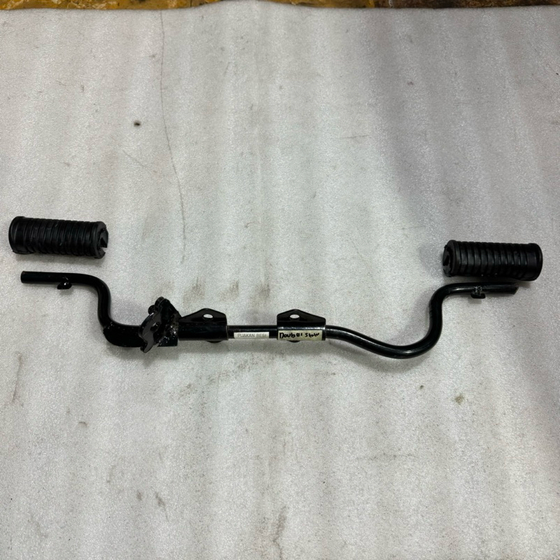 Iron panking rubber footstep Front Foot step Barstep Honda Astrea Grand ...