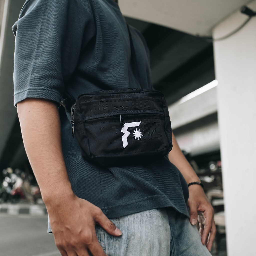 Fagon SLINGBAG - OG LOGO - BLACK | Shopee Malaysia