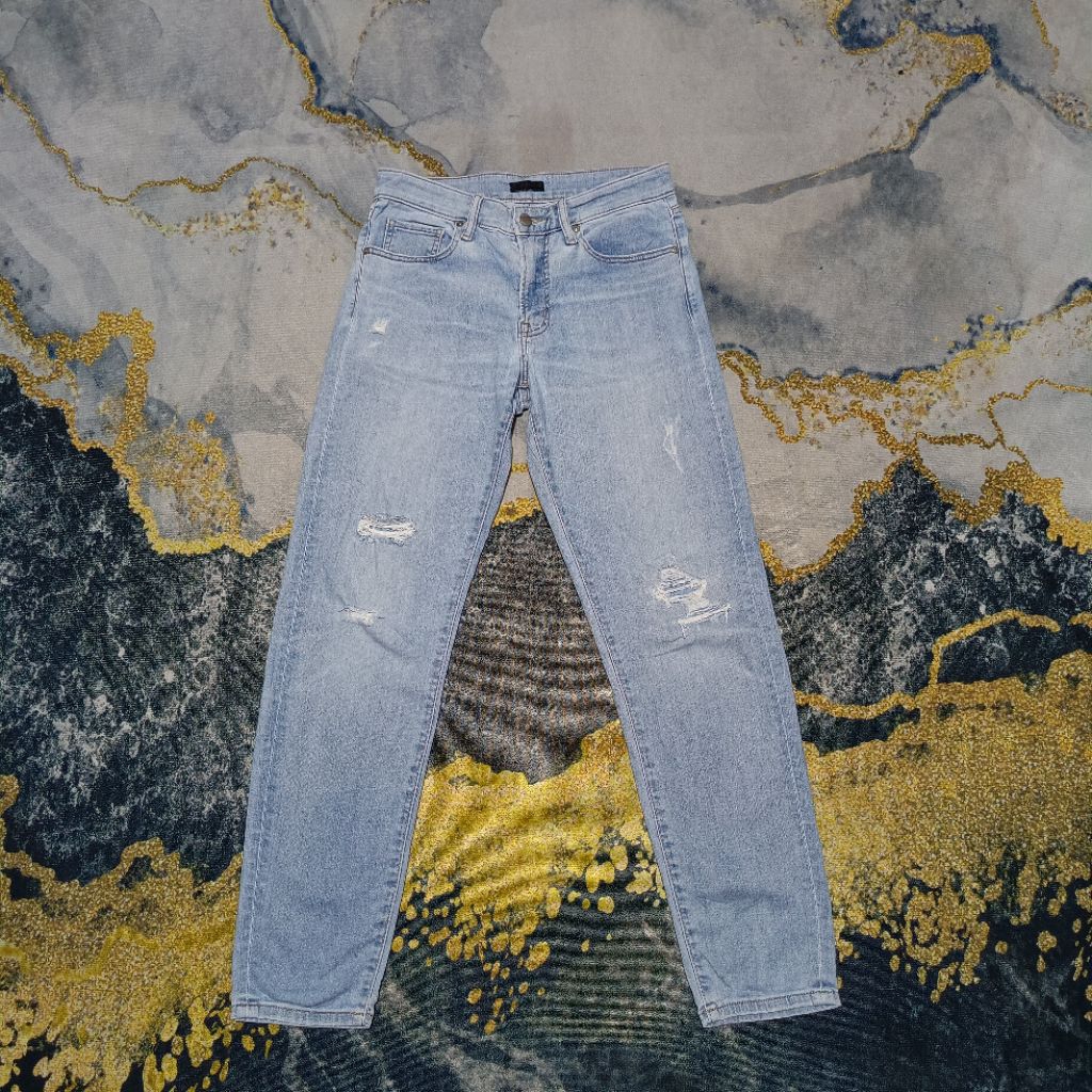 Uniqlo Ripped Skinny Tapered Ultra Stretch Jeans | Shopee Malaysia