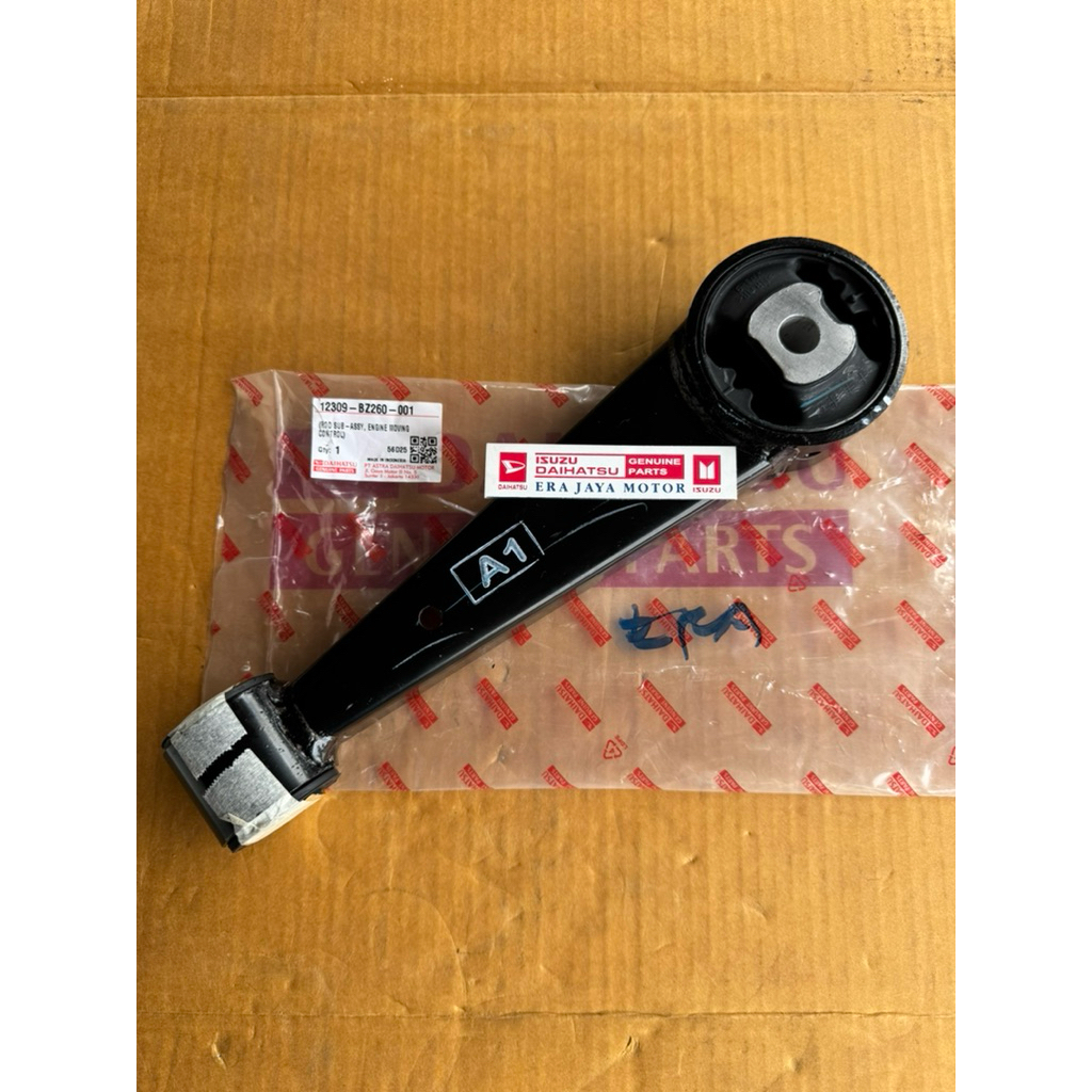 Original lower middle engine mounting Rocky raize 1000cc dead automatic ...