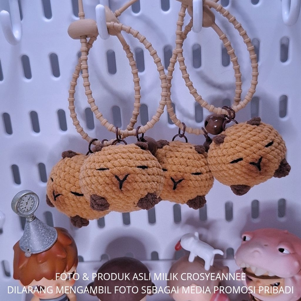 GANTUNGAN Capybara key chain | Crochet capybara Bag charm | Handmade ...