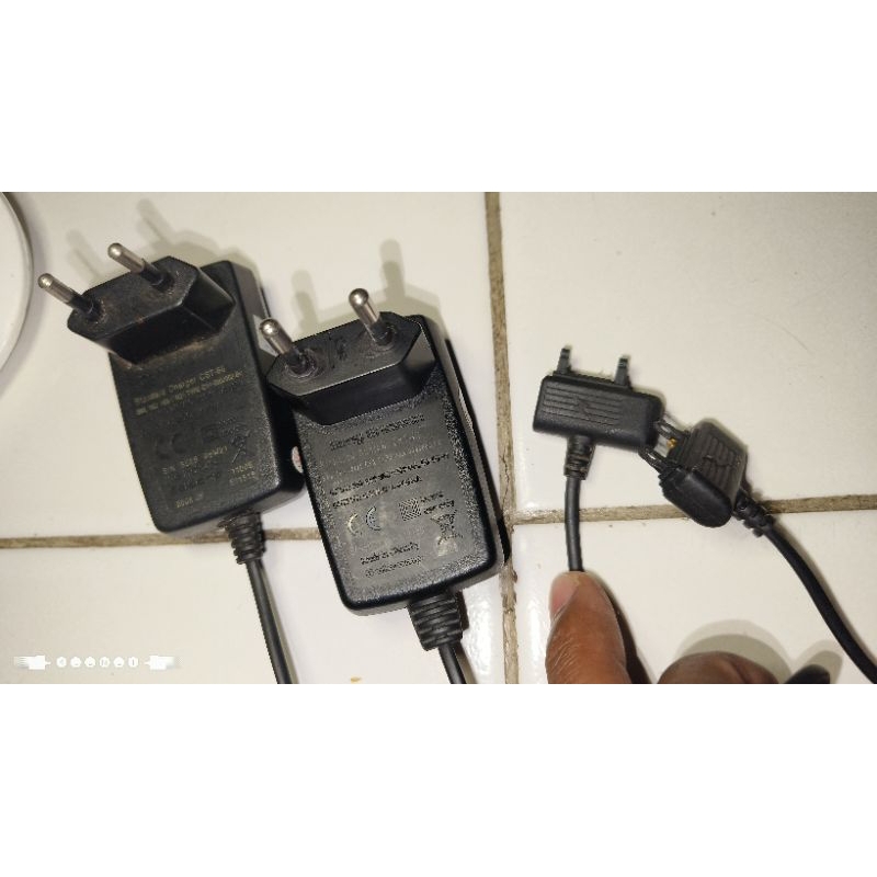 Sonyericsson CST 60 Charger | Shopee Malaysia
