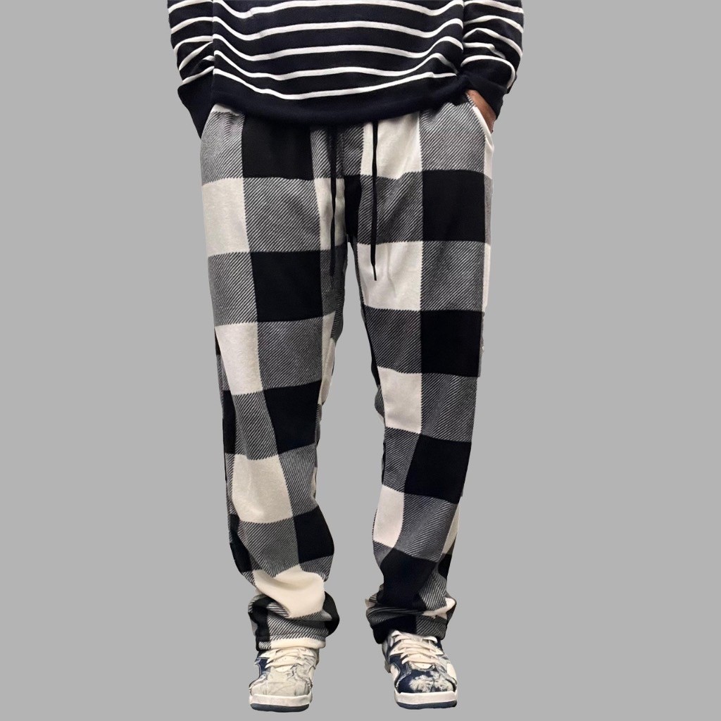 Skene Modern Tartan Plaid Sweatpant