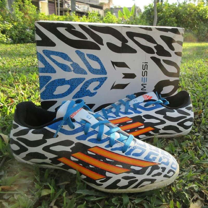 Adidas world cup series 2014 football shoes F5 in messi world cup Shopee Malaysia