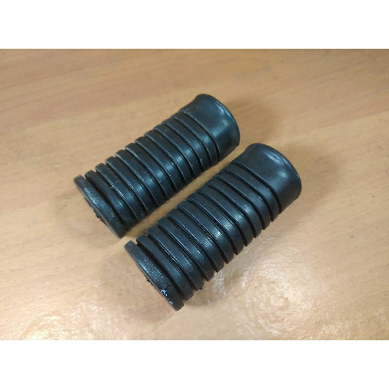 New Honda CB100 CB125 Foot step Rubber, old stock | Shopee Malaysia
