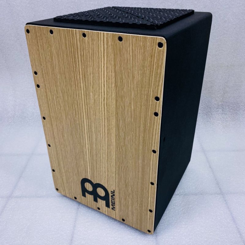 Sitting Cajon Sitting Kajon sitting Kajon sitting Drum box sitting ...