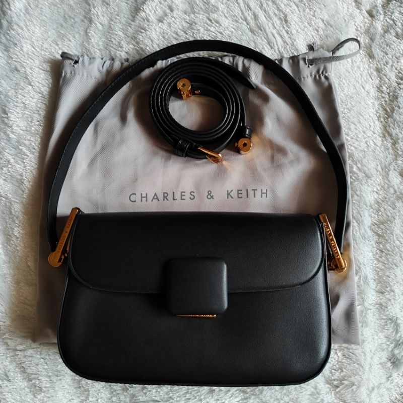 Charles and Keith Koa Square Push Lock Shoulder Bag Original