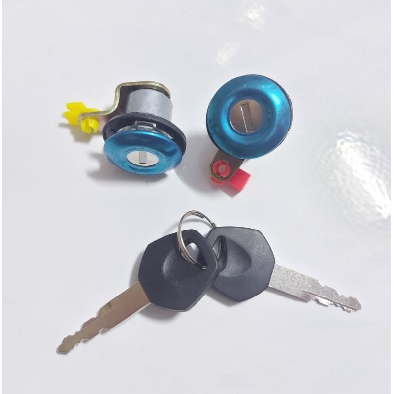 CHILDREN DOOR LOCK SET DOOR KEY SET MITSUBISHI L300 SET PRICE - View #9