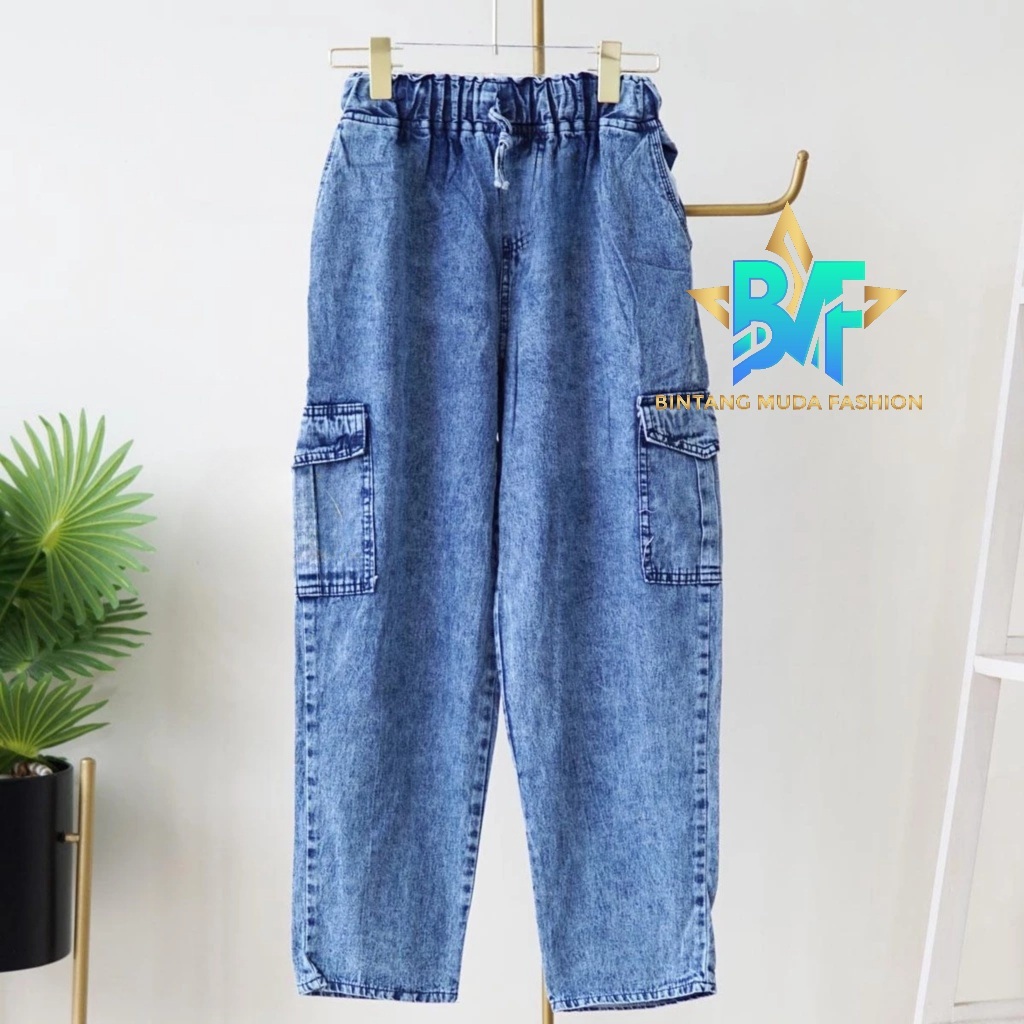 Latest LONG CARGO BOYFRIEND BAGGY JEANS | Shopee Malaysia
