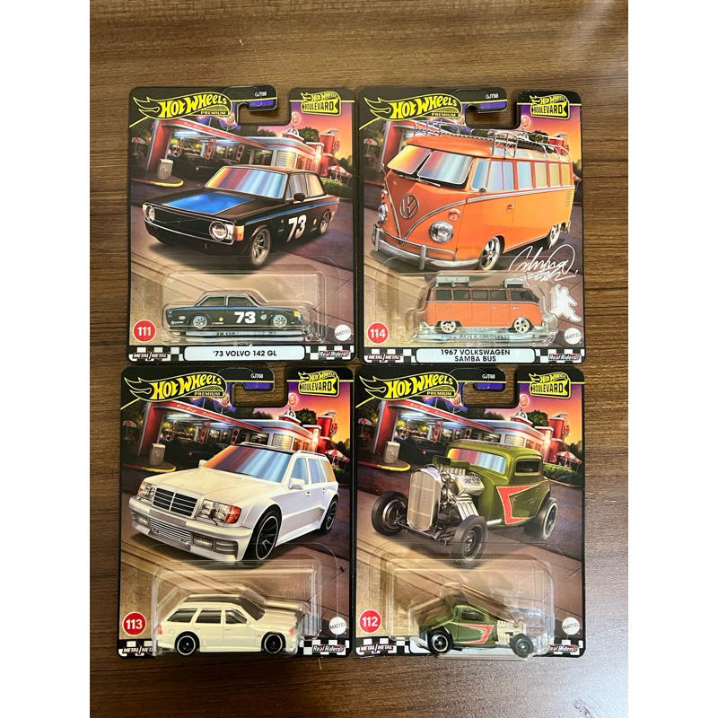 Hot Wheels Car Hot Wheels Boulevard: 1967 Volkswagen Samba Bus