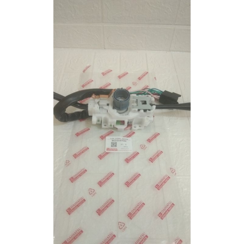Daihatsu F70 SWITCH SWITCH TURN LIGHT SEN SWITCH | Shopee Malaysia