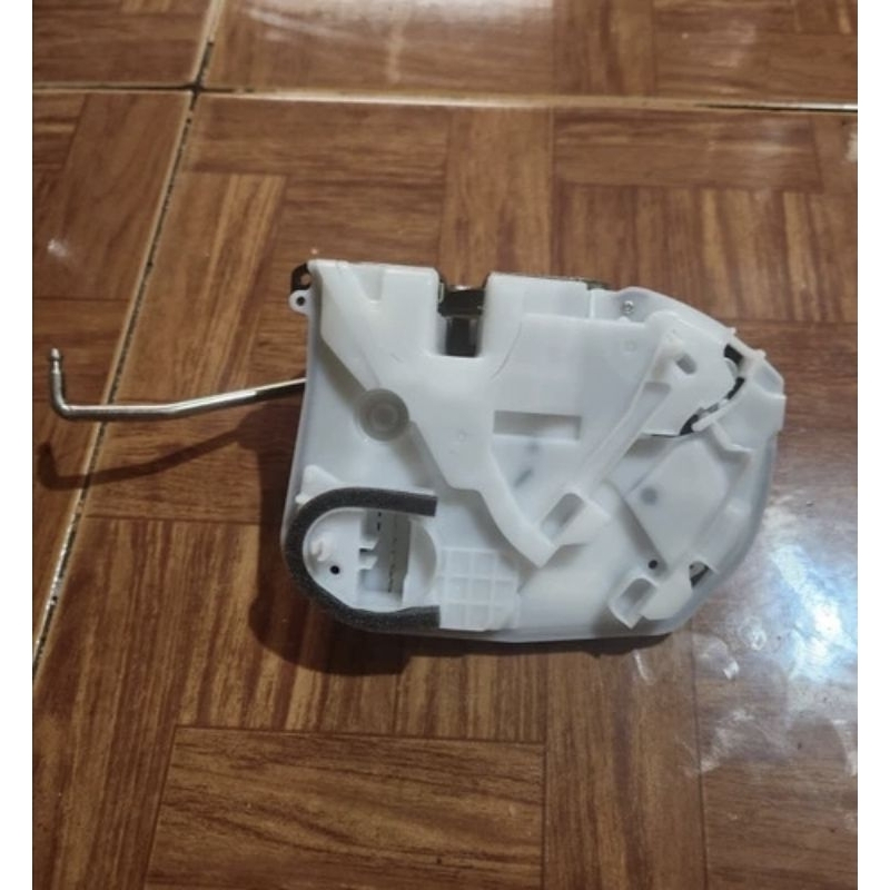 Original mitsubishi xforce right center Door lock | Shopee Malaysia