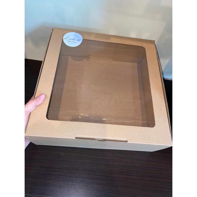 Gift box 28x28x5 cm (mica) | Shopee Malaysia