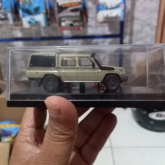 The 64 Miniscale Toyota Land Cruiser 1:64 scale | Shopee Malaysia