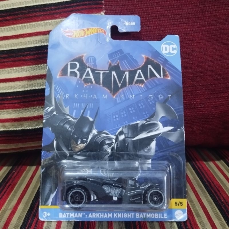 Xe mô hình Hot Wheels basic Batman Arkham Knight Batmobile HTB22 Xe mô hình Hot Wheels basic Batman Arkham Knight Batmobile HTB22
