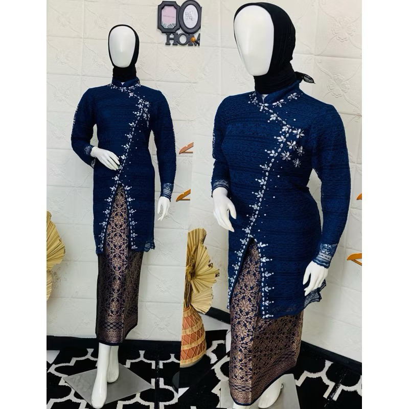 Graduation kebaya / modern kebaya / janggan kebaya / sequin kebaya