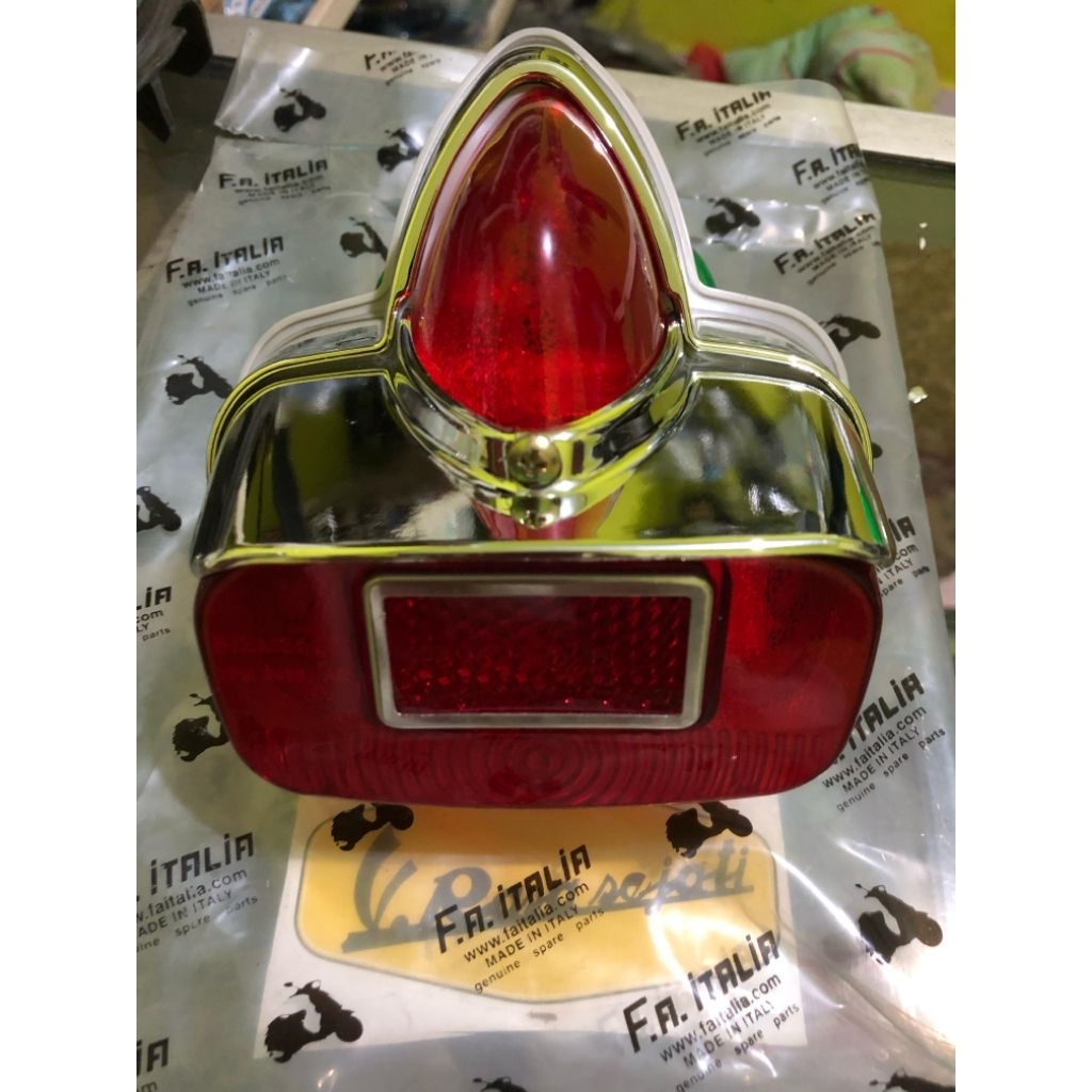 Stop lamp rear light vespa vbb vnb vba vna vglb vgla kongo gsvs gs vb ...