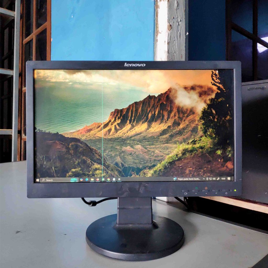 Lenovo Brand Monitor Lcd 19 Inch Wide Normal Condition | Shopee Malaysia