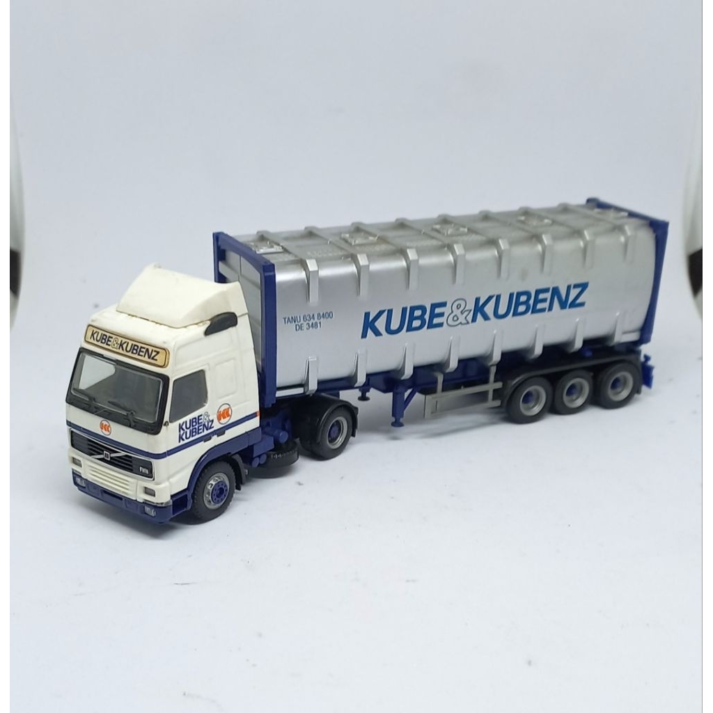HERPA - Camion avec remorque frigorifique 3 essieux GESUKO - VOLVO FH