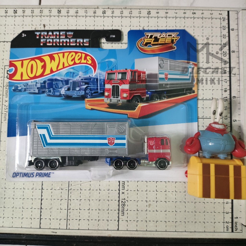 HOT WHEELS OPTIMUS TRANSFORMERS TRACK FLET SERIES | Shopee Malaysia