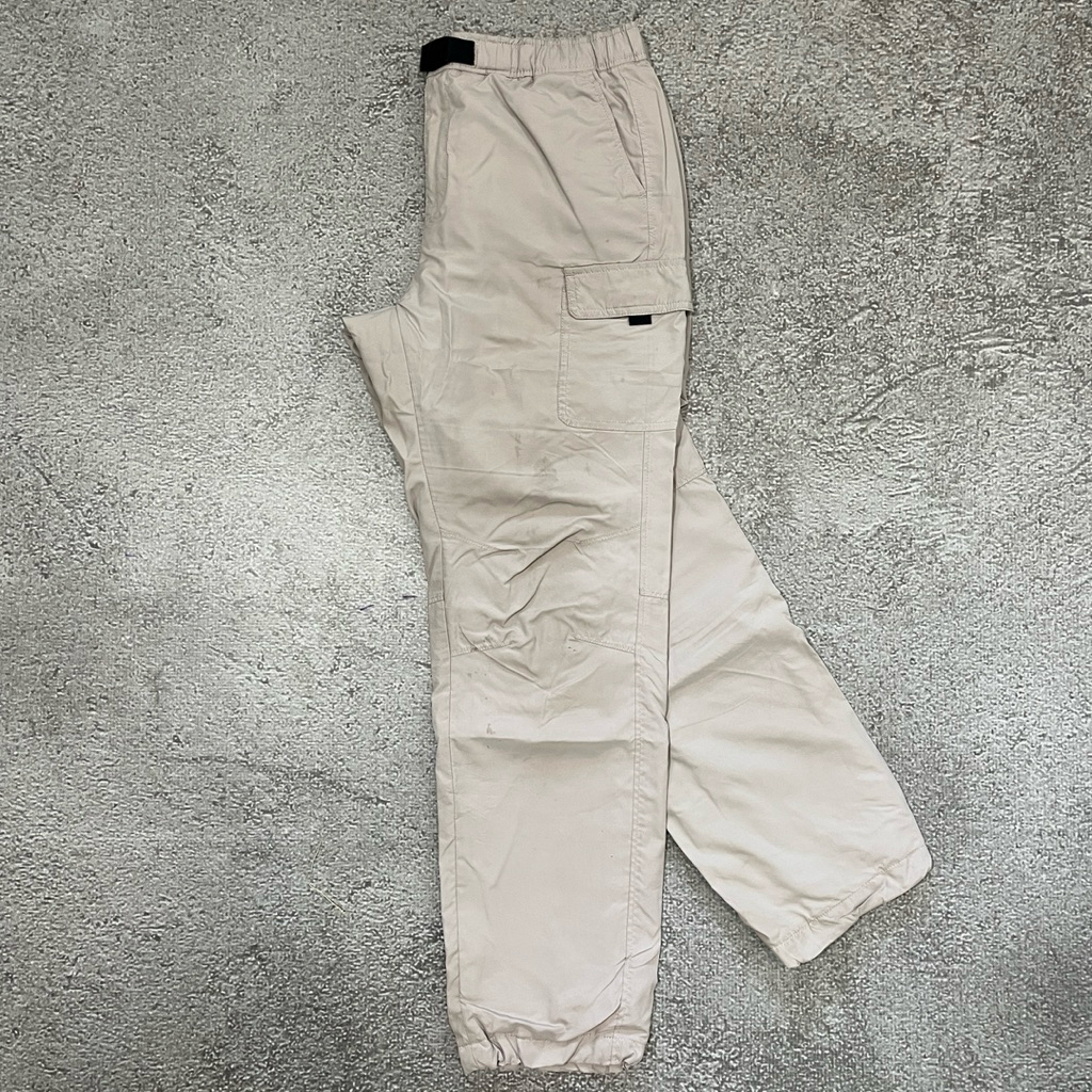 Uniqlo Warmlined Cargo (cream) | Shopee Malaysia