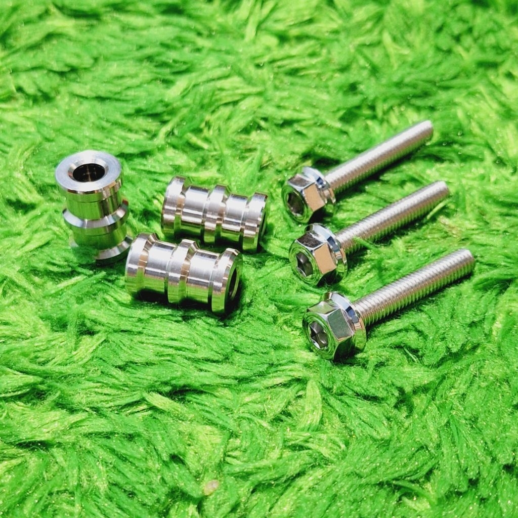 A set of Stainless steel bushings and bolts, 2 keys, Radiator Cover for ...