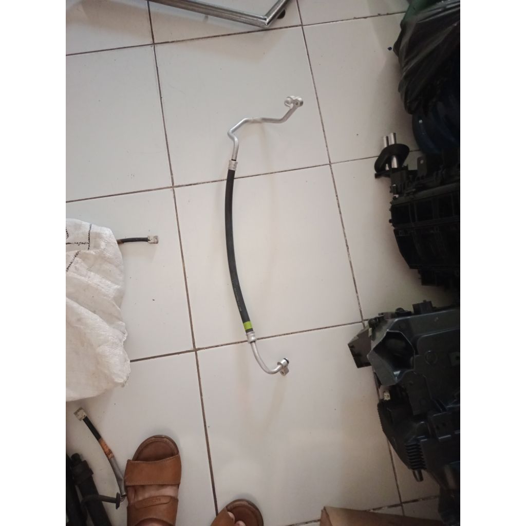 Ac compressor pipe to condenser Innova reborn Fortuner vrz Hilux Revo ...