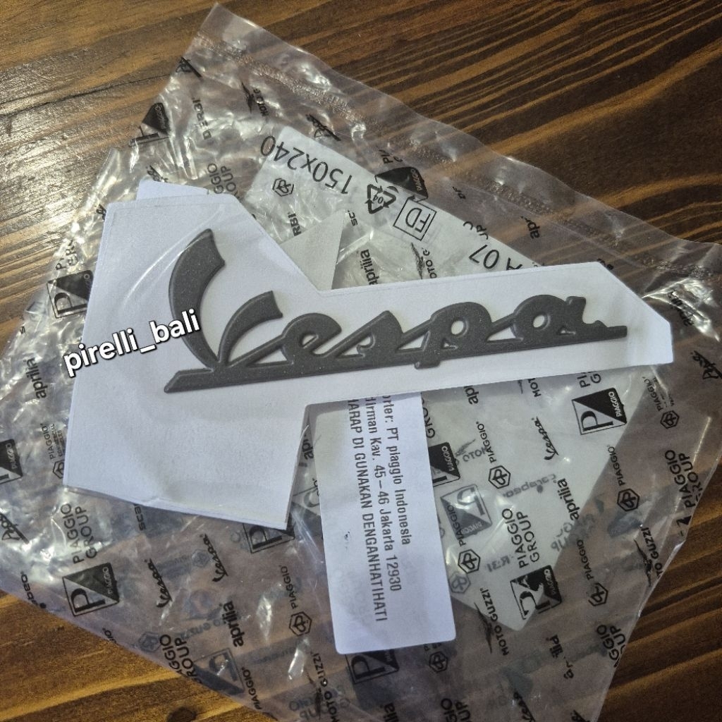 Vespa Front Body Sticker Grey Sprint Primavera LX Vespa S LXV GTS Logo ...