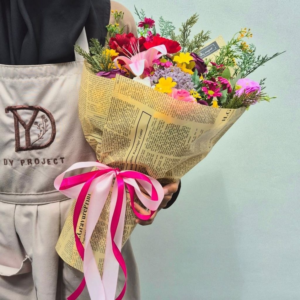 Thumbelina Bouquet Graduation Birthday Flower Bouquet | Shopee Malaysia