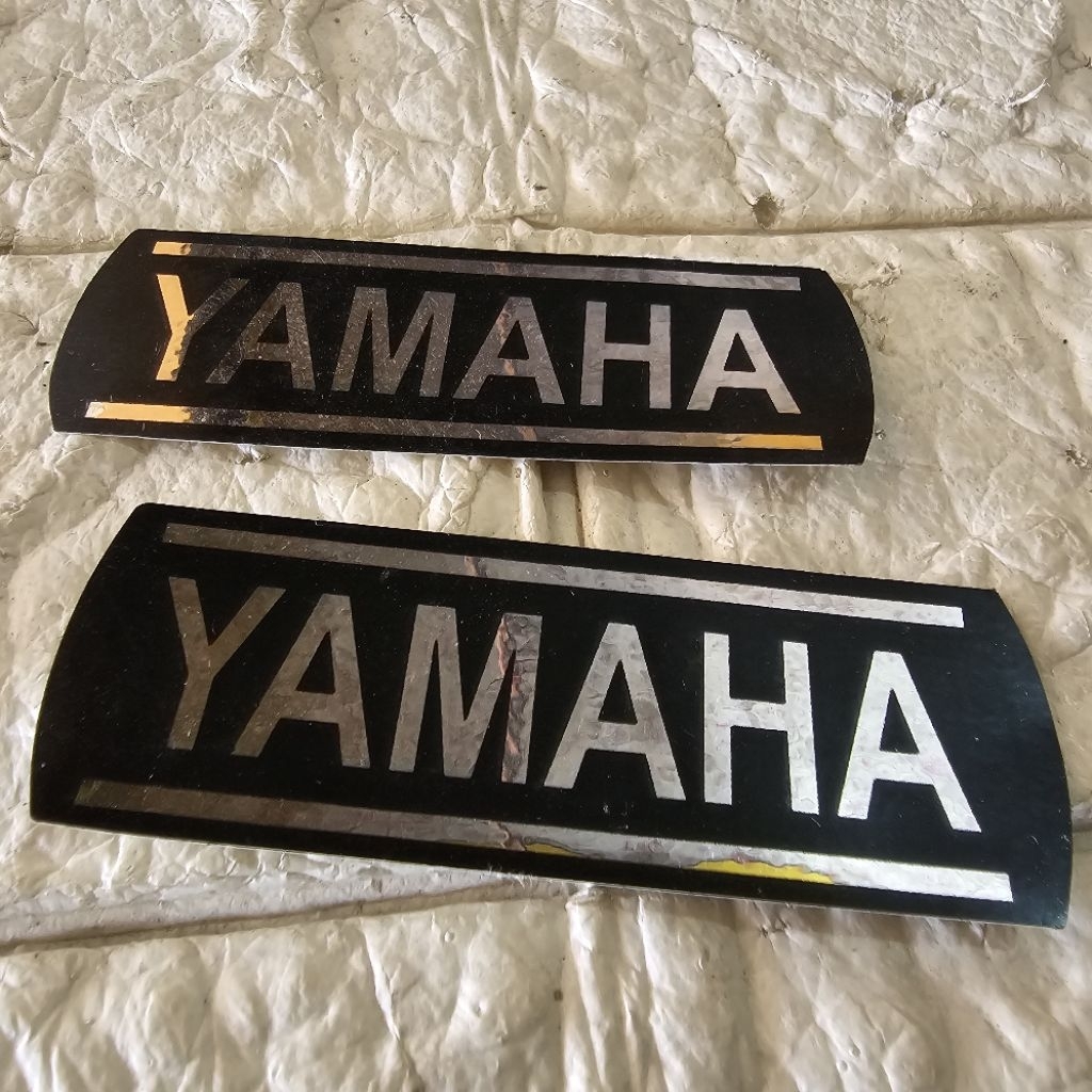 MESIN RXS ENGINE EMBLEM 2PCS YT115 ENGINE EMBLEM YAMAHA EMBLEM RXS ...