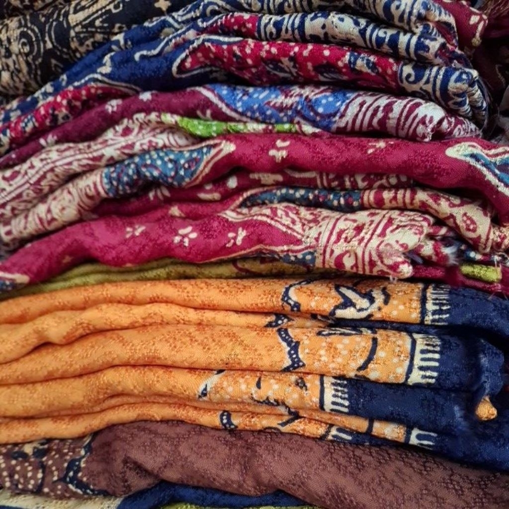 Aira Batik _ Viscose Batik Fabric REJECT, DEFECT !!! | Shopee Malaysia