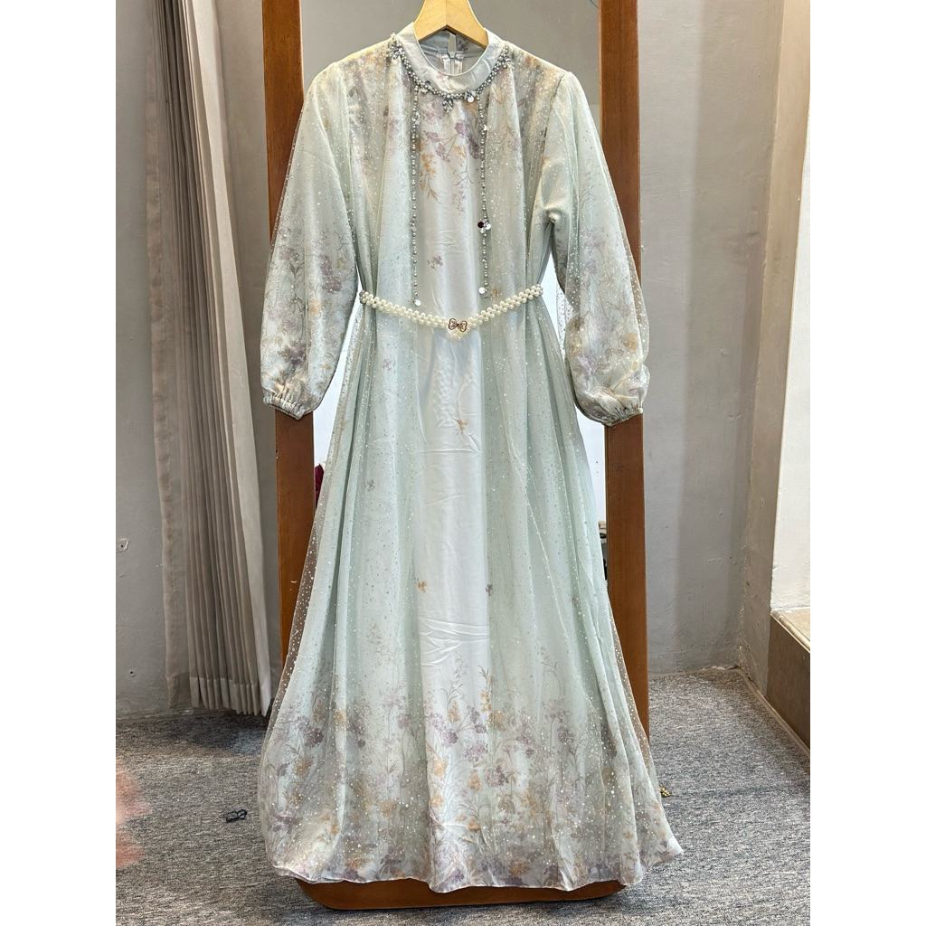green emerald velvet dress Amazon.com: CosplayDiy Women's Dress for Princess Elena Cosplay Adult  Costume Princess Fancy Dress Ball Gown with Cloak XS : Clothing, Shoes &  Jewelry main image 1