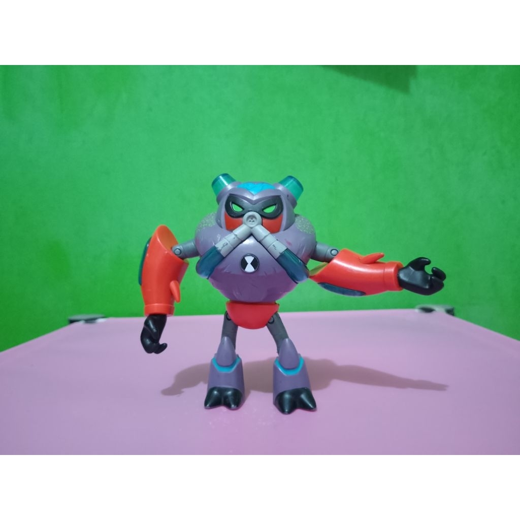 Figure Ben 10 ULTIMATE ALIEN - OMNI-ENHANCED OVERFLOW - CN Playmates ...