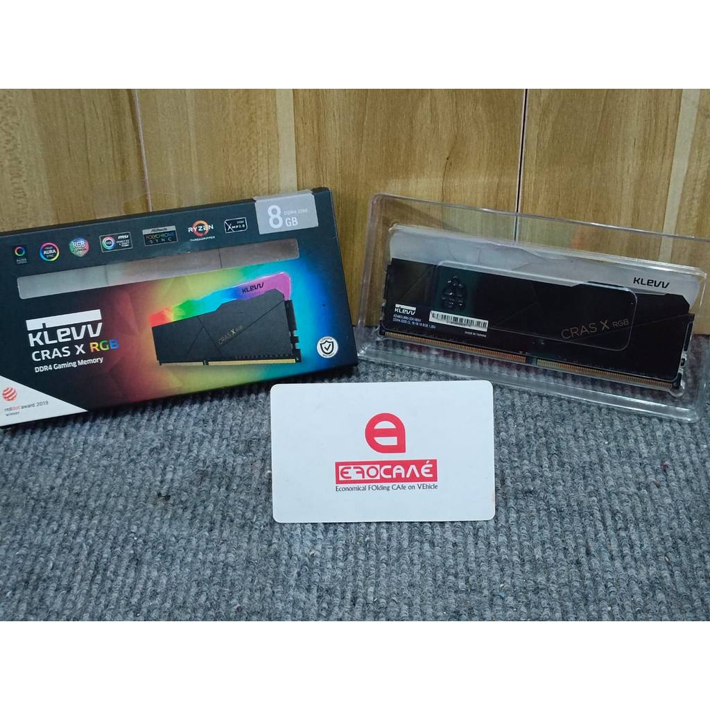 KLEVV CRAS X DDR4 RGB 16GB (2X 8GB) 3200MHz CL16 kit mémoire RAM Gaming XMP 2.0 Haute Performance Overclocking 16 18 18 38